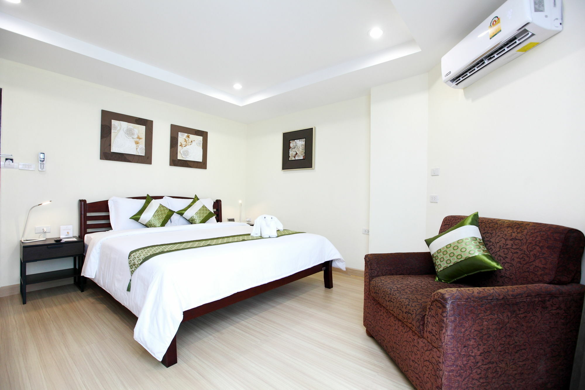 Icheck Inn Sukhumvit 22 Bangkok Exteriör bild